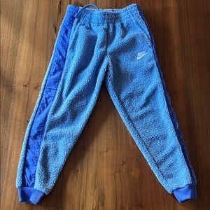 Nike Sportswear fleece pants Sz M